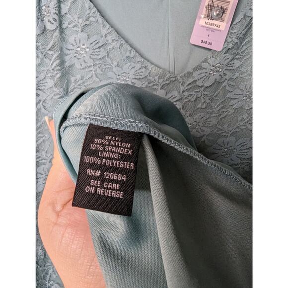 NWT Torrid Turquoise Floral Lace V-neck Skater Dress - Picture 6 of 8